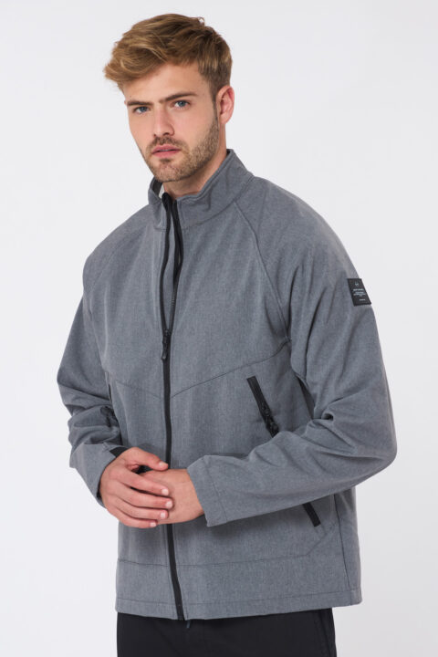 ⁦מעיל softshell קל עם כיסים מעוצבים⁩ – תמונה ⁦4⁩